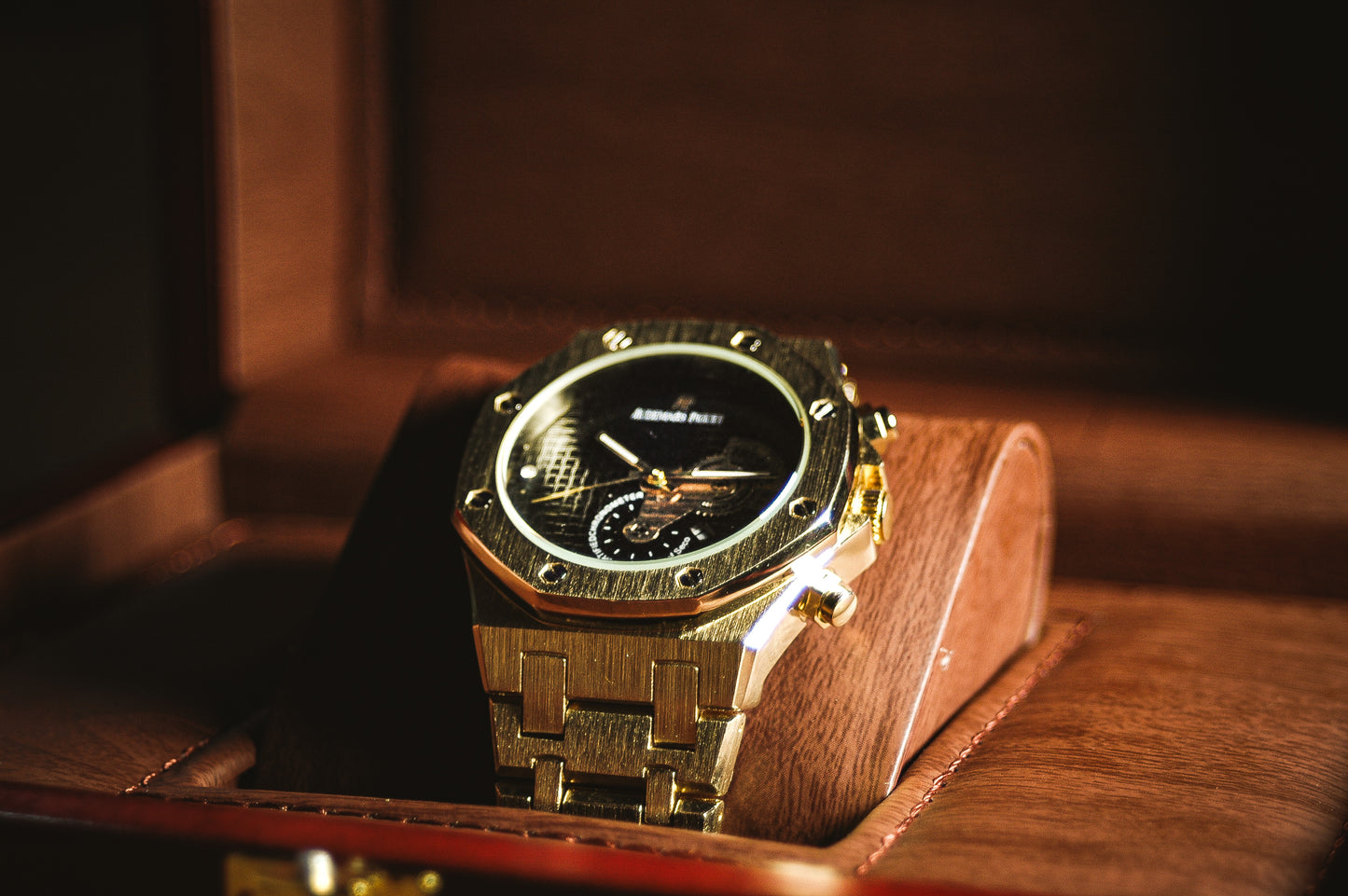 AUDEMARS PIGUET GOLD